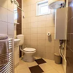 Sunny Weekend Sauna House - Happy Brvnara