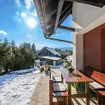 Sunny Weekend Sauna House - Happy Brvnara
