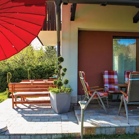 シャレー Sunny Weekend Sauna House - Happy Preserje