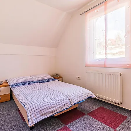 Sunny Weekend Sauna House - Happy シャレー Preserje