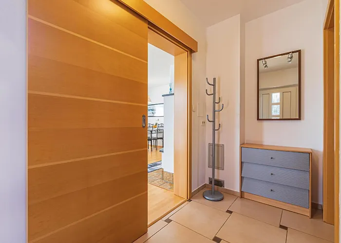 Sunny Weekend Sauna House - Happy Chalet Preserje (Greater Ljubljana)