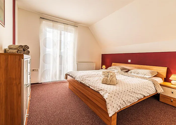 Sunny Weekend Sauna House - Happy Chalet *