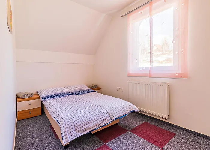 Sunny Weekend Sauna House - Happy Chalet Preserje (Greater Ljubljana)